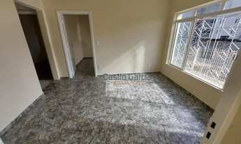 Imagem 3: Casa com 2 dormitórios para alugar, 77 m² por R$ 1.352,38/mês - Vila Louricilda - American