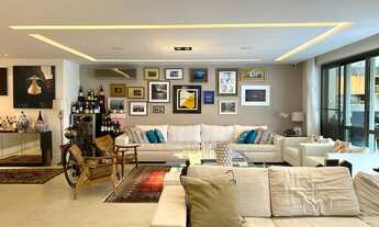 Imagem 2: Apartamento para venda tem 231 metros quadrados com 4 quartos