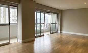 Imagem 3: Apartamento para venda possui 199 metros quadrados com 4 quartos em Moema - São Paulo - SP