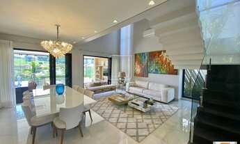 Imagem 3: Casa de condomínio sobrado para venda possui 405 metros quadrados com 5 quartos