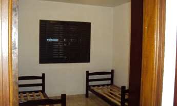 Imagem 2: Quarto masculino