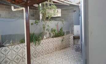 Imagem 6: Casa para aluguel e venda possui 317 metros quadrados com 4 quartos