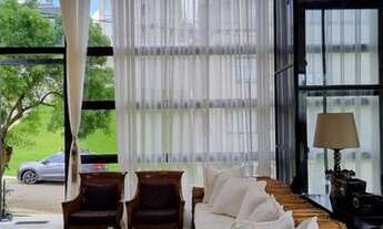 Imagem 6: Casa de condomínio sobrado para aluguel e venda possui 470 metros quadrados com 3 quartos