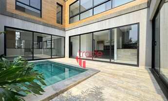 Imagem: Casa à Venda em Condomínio Fechado com