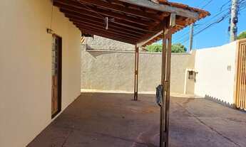 Imagem 3: ALUGA-SE CASA 02 DORMITÓRIOS ** BAIRRO JARDIM FELICIDADE *