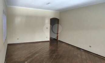 Imagem 6: Casa à venda ou para alugar com 3 quartos, sendo 1 suíte, em Jaguaré, São Paulo - SP