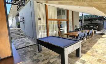 Imagem 3: Casa para venda possui 672 metros quadrados com 5 quartos