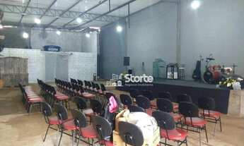 Imagem: Galpão à venda, 240m² por R$ 480.000