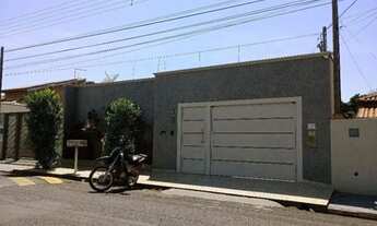Imagem 3: Casa 216 m² - Centro - Macaubal - SP