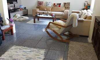 Imagem 2: Exclusividade e Conforto: Seu Refúgio com Vista Panorâmica e para o Mar!