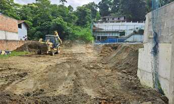 Imagem: Terreno à venda em Itaipu - RJ