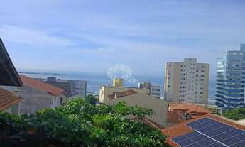 Imagem 4: Casa em Barra Velha com 3 suítes e 2 vagas de garagem