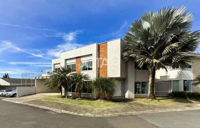 Imagem 2: CASA DE ALTO PADRÃO COM PORTEIRA FECHADA NO SANTA FELICIDADE Casa de alto padrão com porte