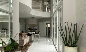 Imagem 3: Sobrado para venda com 550 metros quadrados com 5 quartos