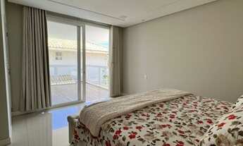 Imagem 3: Casa em Vilas do Atlântico<br><br>Terreno 377m2<br>Área construída 450m2