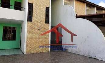 Imagem 2: Casa com 03 quartos/suítes, 02 vagas, próximo ao Detran Maraponga