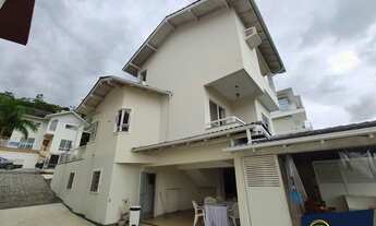 Imagem 2: Casa para venda possui 271 metros quadrados com 3 quartos em Pedra Branca - Palhoça - SC