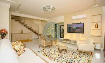 Imagem 5: Cobertura Duplex finamente mobiliada com Jacuzzi em Residencial Frente Mar em Bombinhas