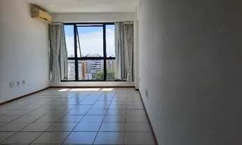 Imagem 3: Quarto e sala em Ponta Verde