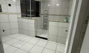 Imagem 5: Alugo apartamento amplo na estrada do campinho em frente à farmácia Max