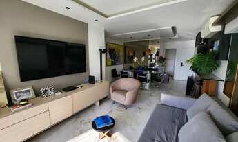 Imagem 3: OPORTUNIDADE ÚNICA! LUXUOSO APTO 4 QTOS, VARANDA GOURMET COM CHURRASQUEIRA, TODO REFORMADO