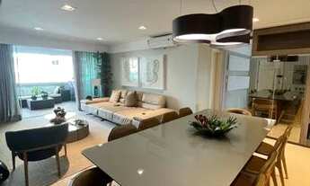 Imagem 3: JS Apartamento para venda possui 215 metros quadrados com 3 quartos em Ponta D'Areia