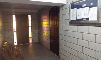 Imagem 3: Todo Amplo ! Apartamento com 2 dormitórios