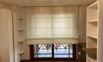 Imagem 3: Apartamento no Planalto em Gramado com 1 dormitório , amplo, com varanda e móveis planejad