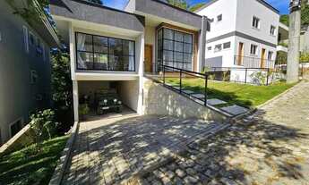 Imagem 2: Casa em Condomínio para Venda em Teresópolis, Vargem Grande, 4 dormitórios, 2 suítes, 4 ba