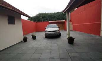 Imagem 4: Casa para venda possui 254 metros quadrados com 3 quartos em Jardim Califórnia - Itanhaém