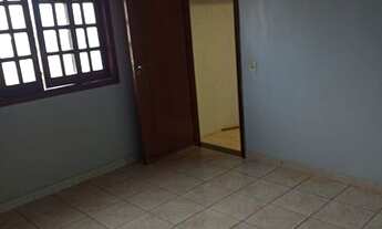 Imagem 7: Casa em rua pública