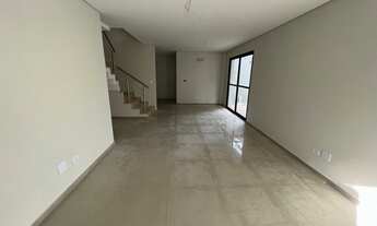 Imagem 4: Sobrado triplex com suíte