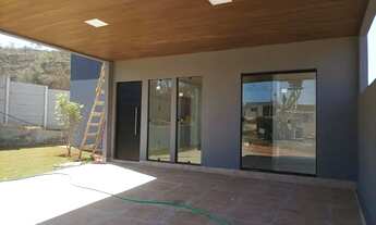 Imagem 4: OPORTUNIDADE ÚNICA! Vendo linda casa! Cond.Fechado! 3Quartos! Setor Kanegae! Lt 400m²!