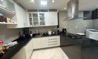 Imagem 7: Casa triplex em condomínio em Jardim Camburi