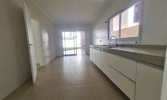 Imagem 4: Casa de condomínio sobrado para aluguel e venda com 267 metros quadrados com 3 quartos