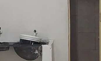 Imagem 5: Casa incluso água luz.na.baixa renda, desconto pra quem mora sozinho . Zap *