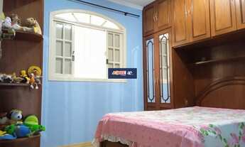 Imagem 5: ÓTIMO SOBRADO INDIVIDUAL COM EDÍCULA 120M² COM 3 DORMITÓRIOS E 2 VAGAS DE GARAGEM - SANTA