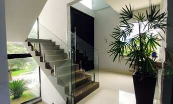 Imagem 2: Sobrado para locação no Mirante do Vale, com 5 suítes, escritório e muito mais..