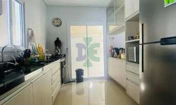 Imagem 5: Casa de condomínio sobrado para venda possui 230 metros quadrados com 4 quartos