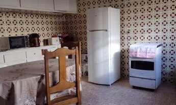 Imagem 5: Quarto mobiliado no centro para mulher