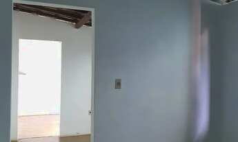 Imagem 6: Aluga-se um barracao leia o anuncio