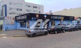 Imagem 4: Casa Comercial Galpão / depósito com 5 vagas na garagem