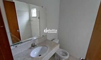 Imagem 15: Casa residencial com 3 quartos sendo 1 suíte, disponível para locação no bairro Tubalina e