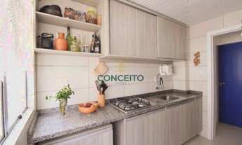 Imagem 3: Apartamento a venda com móveis planejados e 2 dormitórios no Abraão em Florianópolis