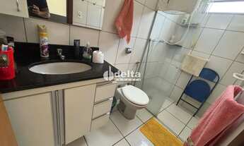 Imagem 7: Casa residencial disponível para venda no bairro Roosevelt em Uberlândia-MG