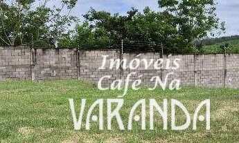 Imagem: COM 369,19 M².. PLANO !