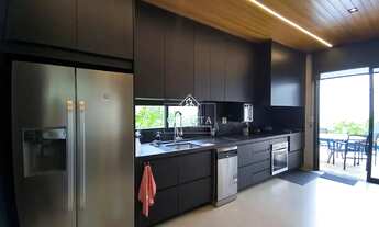 Imagem 7: Casa estilo sobrado à venda no Condomínio Jardim Versailles