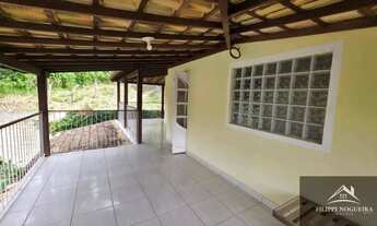 Imagem 5: Casa à venda em Miguel Pereira com 3 quartos, 1 suíte, piscina, área gourmet e amplo terre