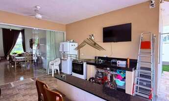 Imagem 7: Linda casa em condomínio na cidade de Porangaba SP, contendo 3 dormitórios e piscina