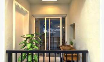 Imagem 4: Apartamento novo com 2 quartos, sala 2 ambientes com sacada, churrasqueira e vaga de garag